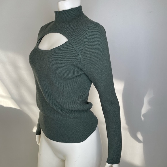 Y2K Ribbed Knit Mock Neck Cut Out Sweater size M - Picture 5 of 8